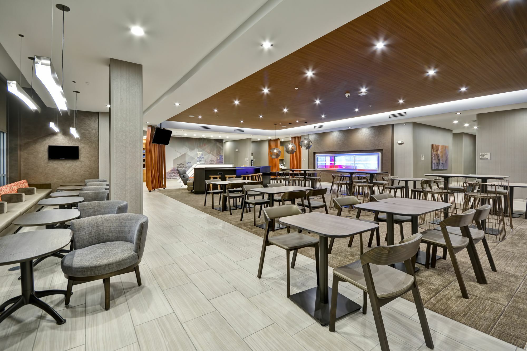 Springhill Suites By Marriott Cincinnati Блу-Аш Екстер'єр фото